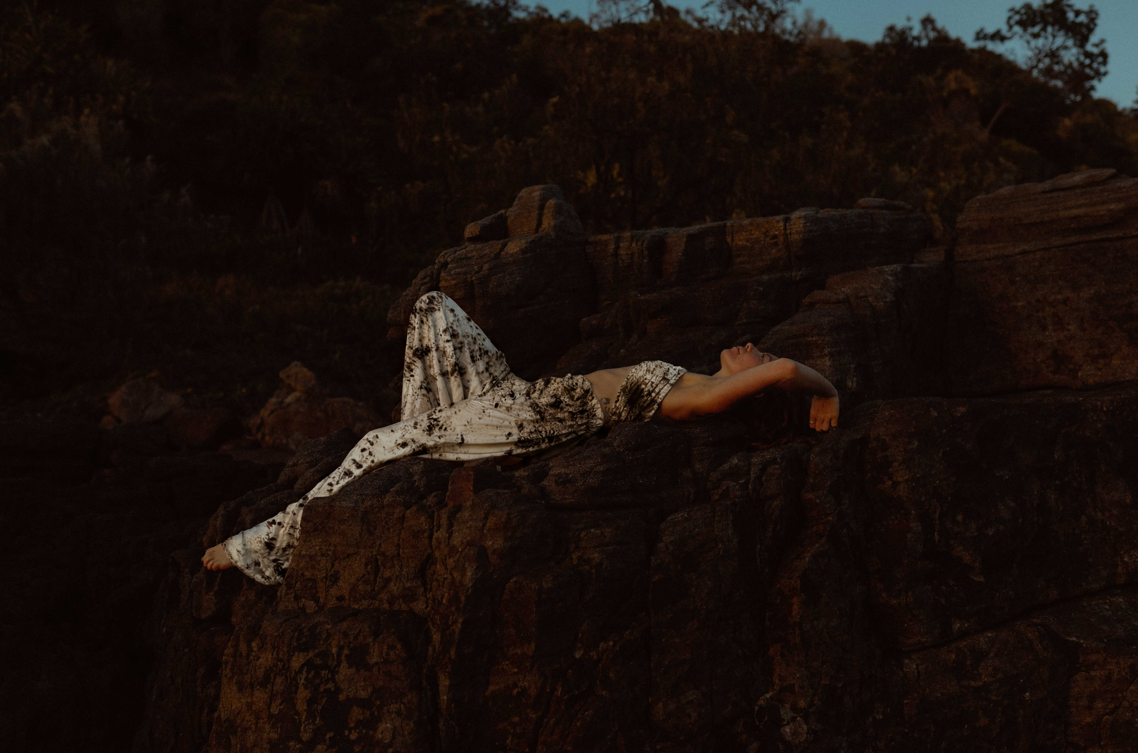 Ayana Pant (shop)